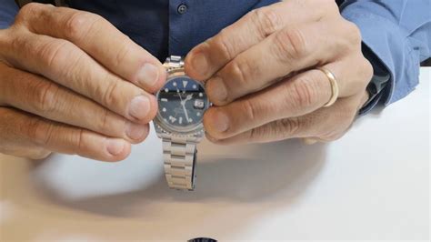 ghiera rolex gira con molta forzata|Cambiare ghiera a un Rolex .